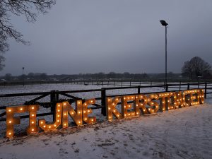 XXL lichtletters DJ Booth Bussie