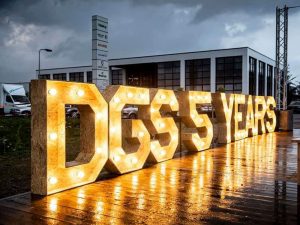 XXL lichtletters DJ Booth Bussie